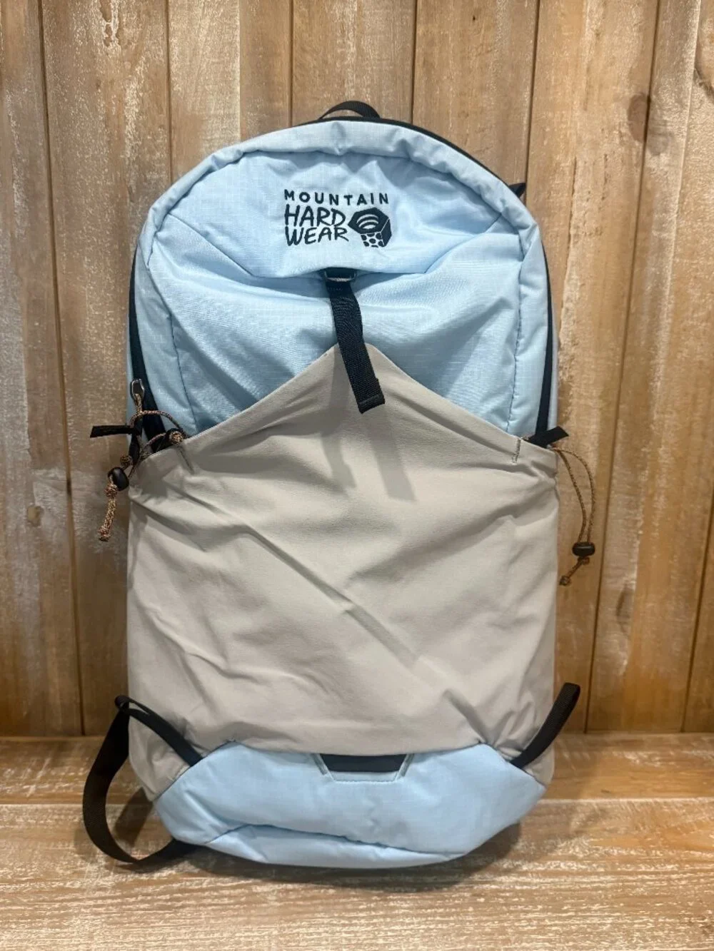 Mountain Hardwear Field Day 16L Unisex Backpack Hiking College Travel Bag New